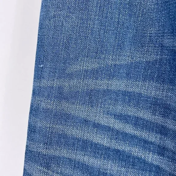 J Crew Slim Mid Rise Broken In Boyfriend Jeans Light Blue Distressed Jeans Sz 26 - Picture 7 of 12